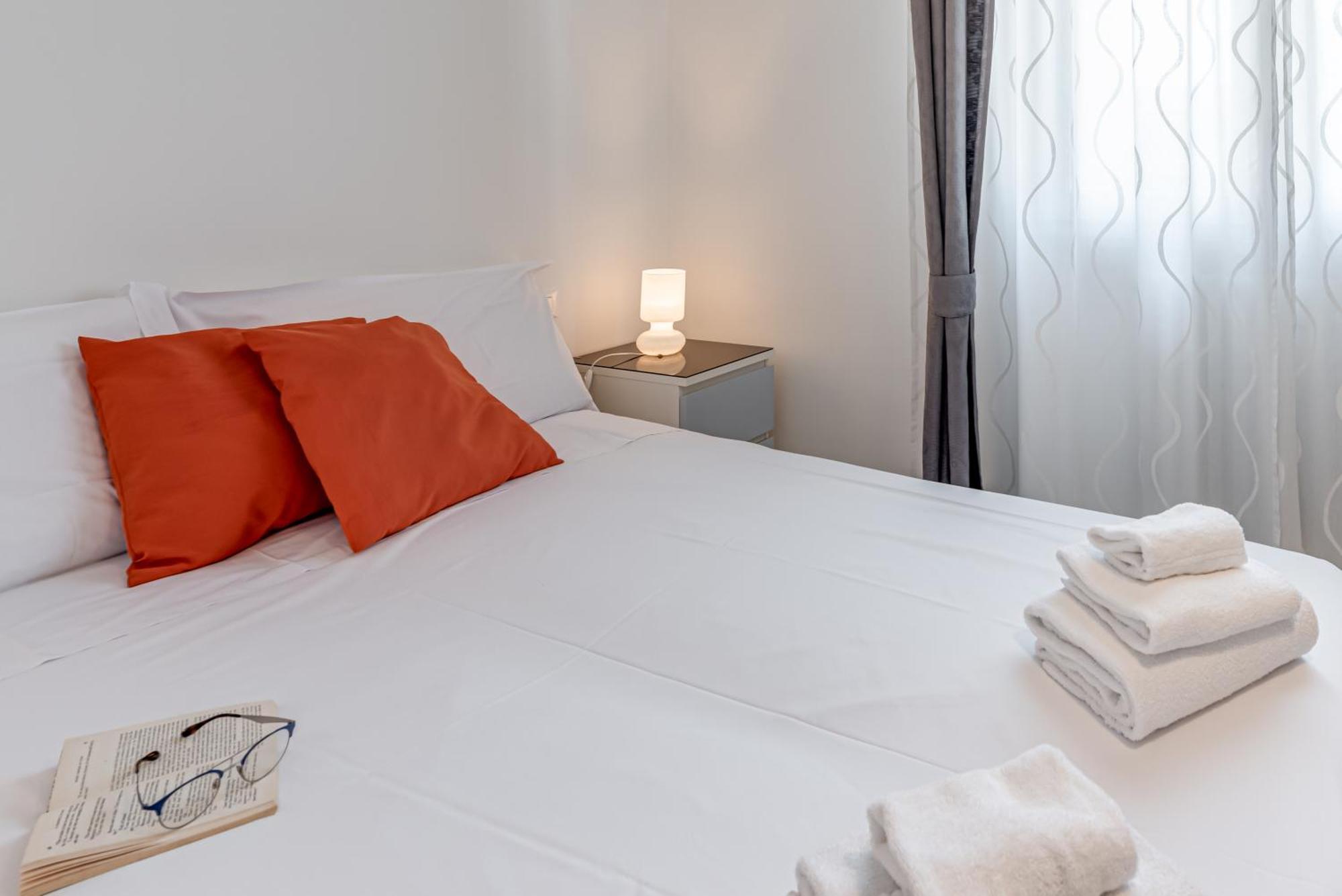 Meliana - Sweet Dreams In * Florencia